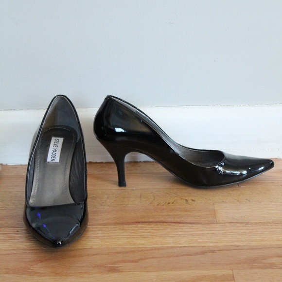 Steve Madden Black Pumps - Picture 3 of 6